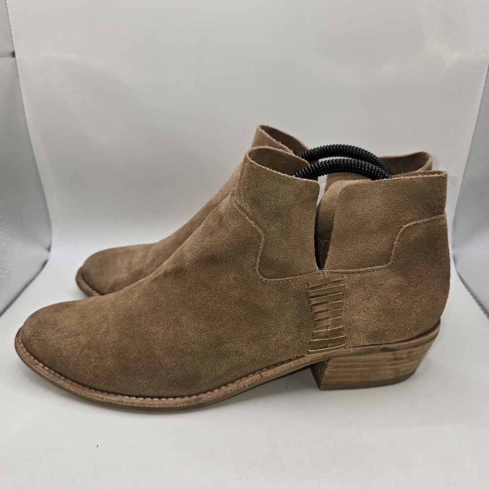 Dolce Vita Women's Tan Suede Ankle Boots Slip On Side Cutout Low Heel Size 10